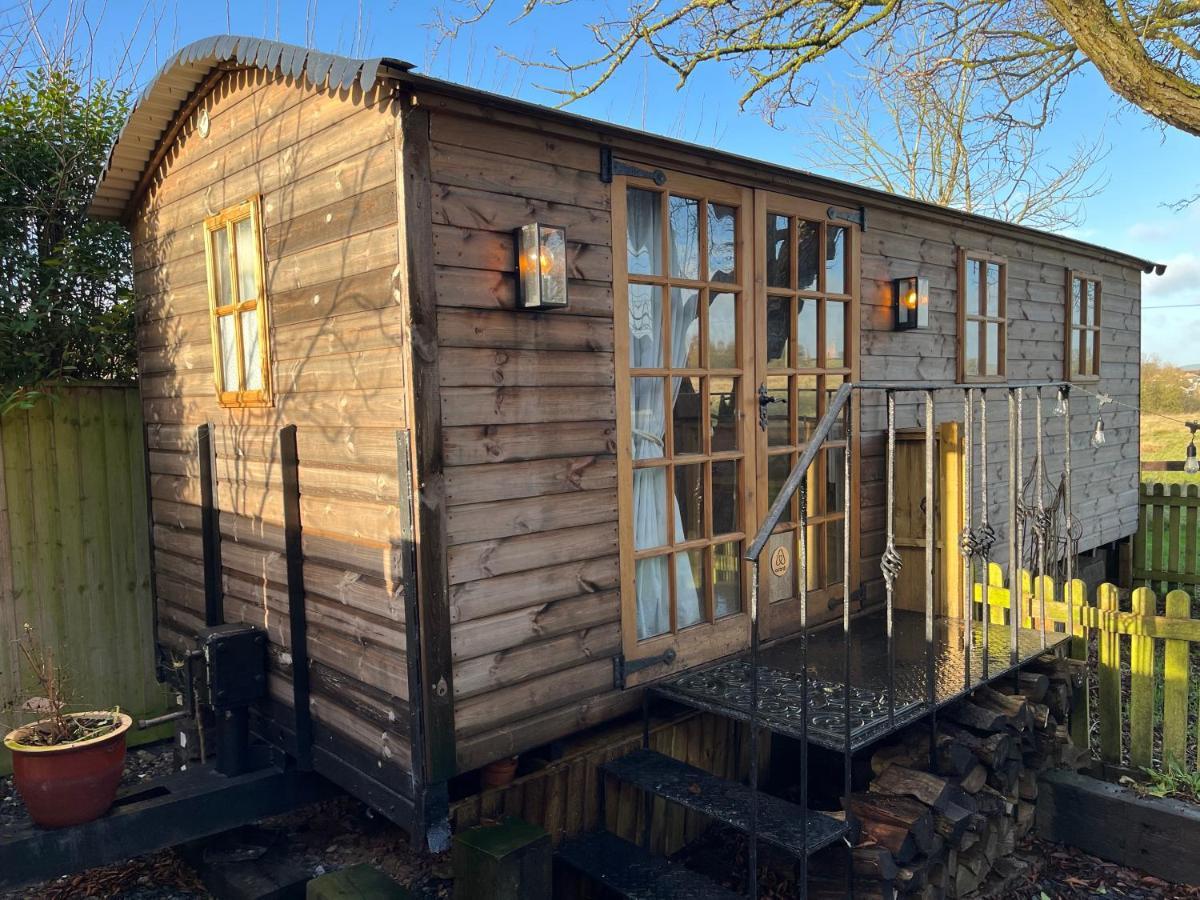 فيلا Elmcroft, Large House With Shepherds Hut جيلينغهام المظهر الخارجي الصورة